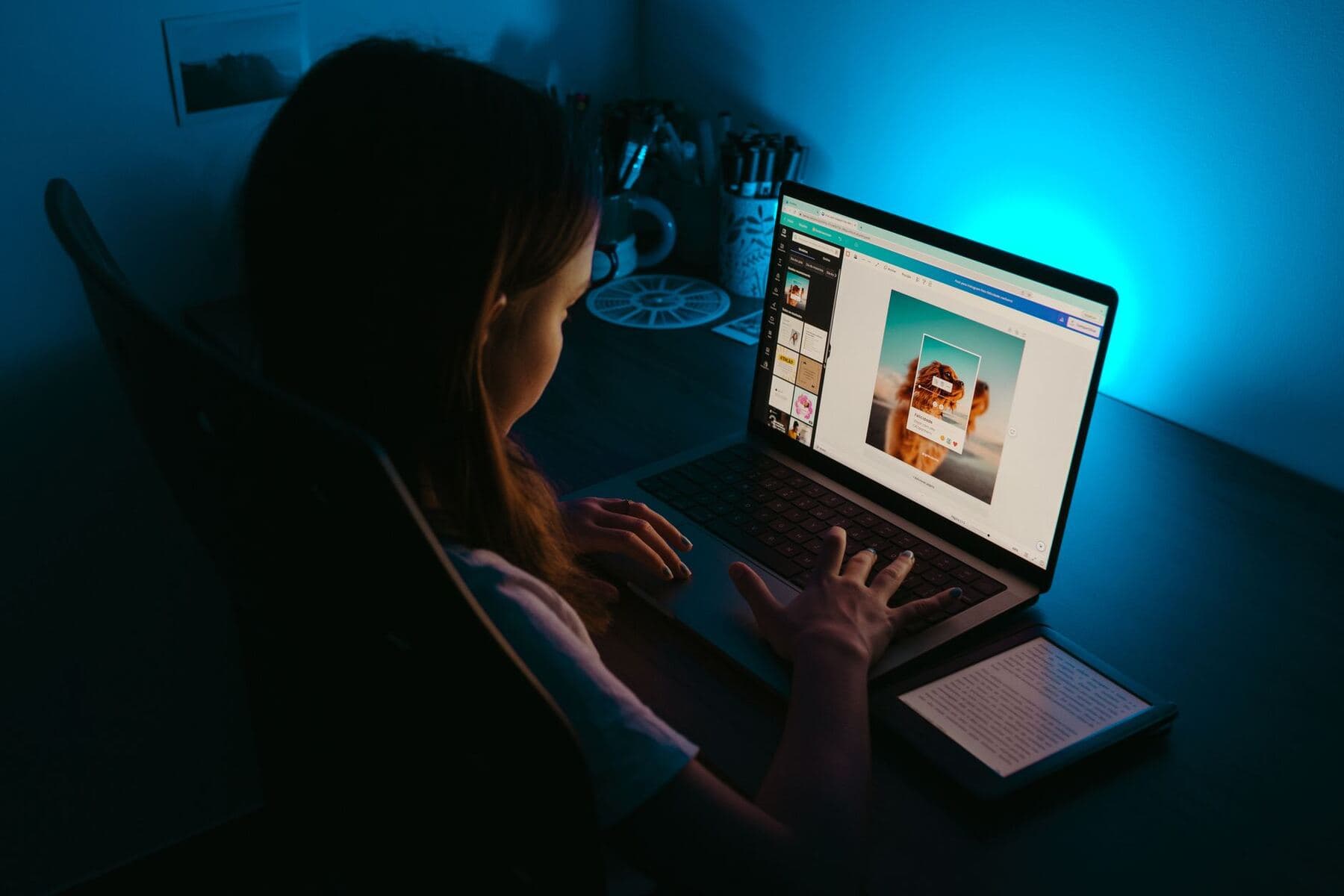 Illustration accompanying How to Embed a Pinterest Board on Your Website