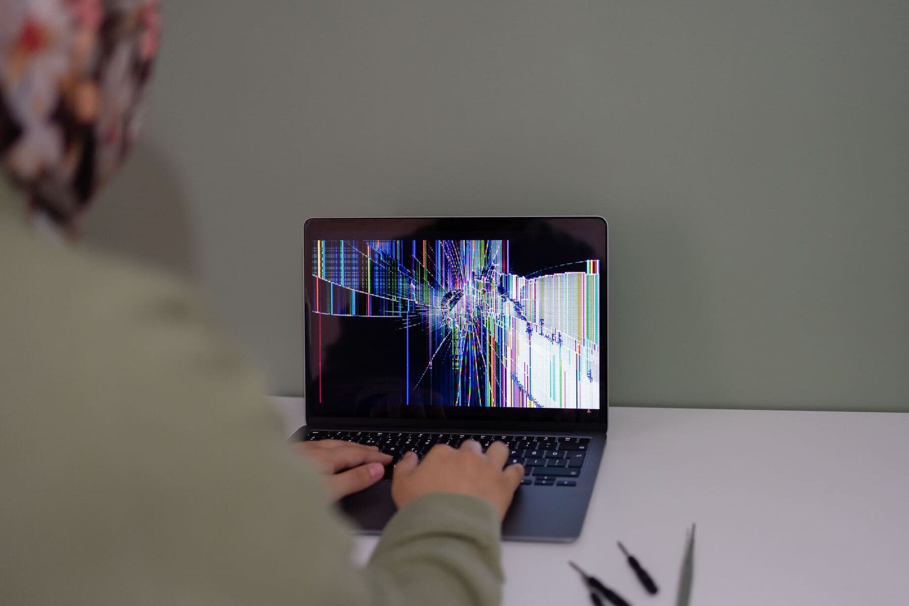 Person troubleshooting an account issue at a computer